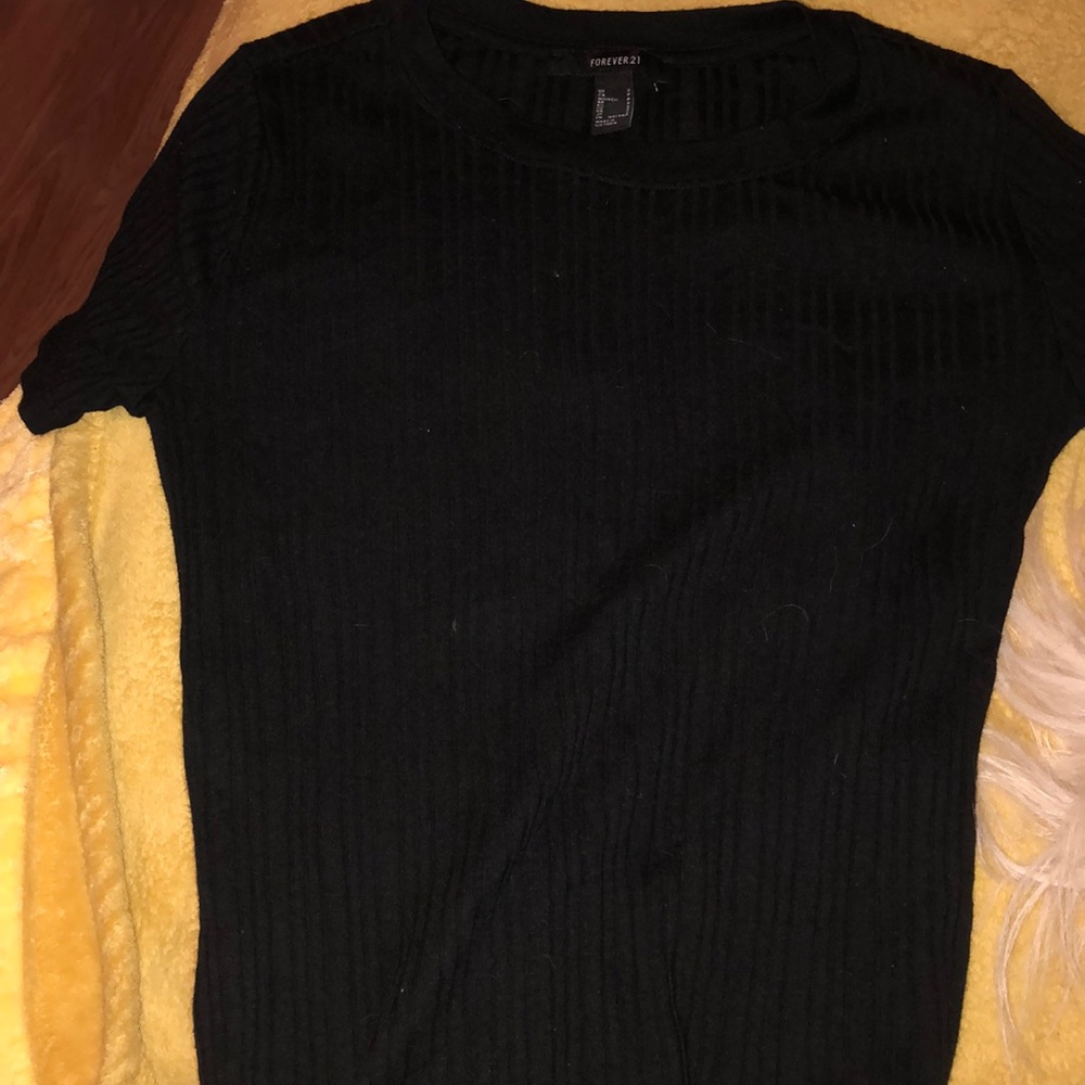 Black Tee